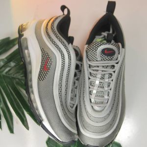 Nike Airmax 97 Silver Gay Black size 6youth/7.5womens/38EU 000739